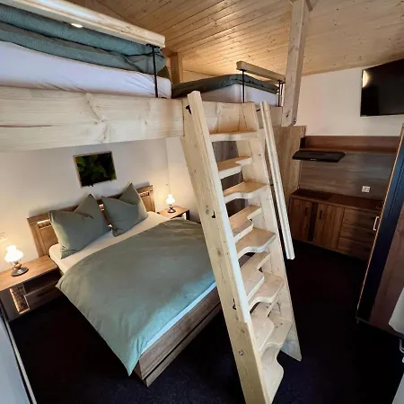 בית הארחה Aperol 3*